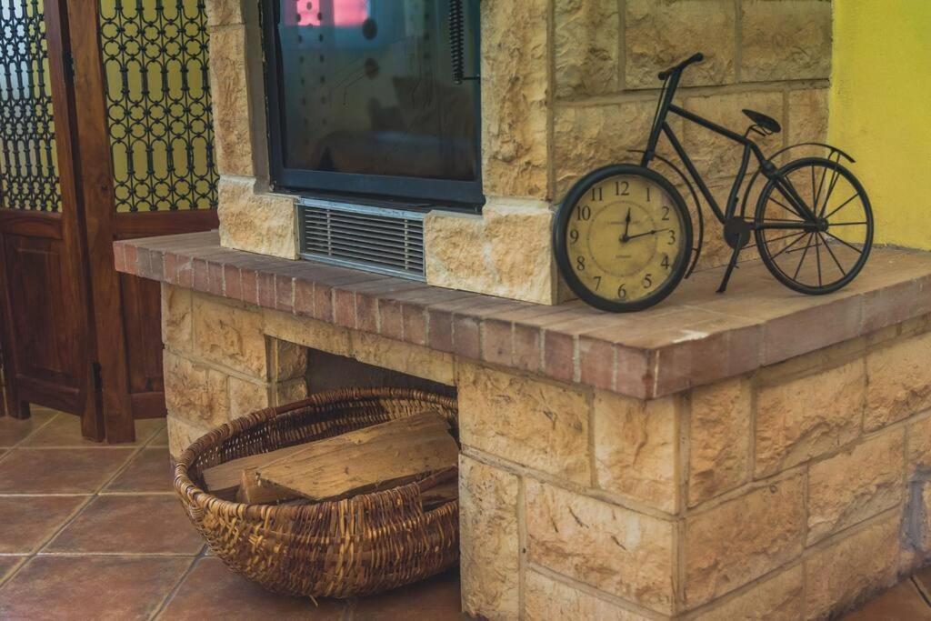 Horace Guesthouse Pool & Hot Tub & Bikes & River Dezsán Kültér fotó